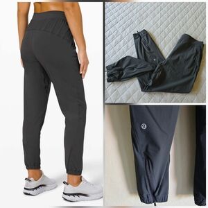 Lululemon Adapted State Jogger Size 8 Graphite Grey